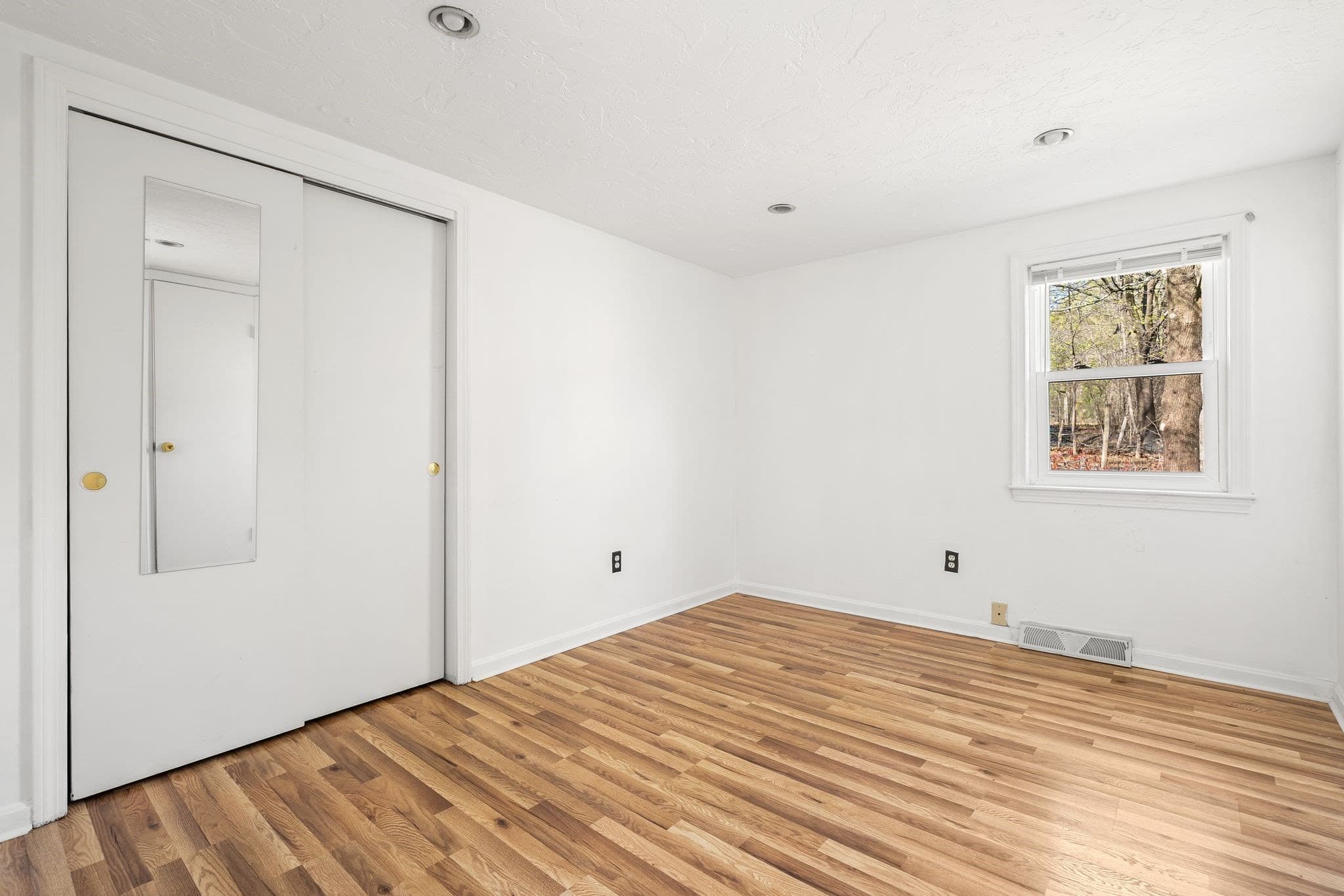 Single Family Residence at 203 High Street, Hingham MA 02043, photo 11 of 21
