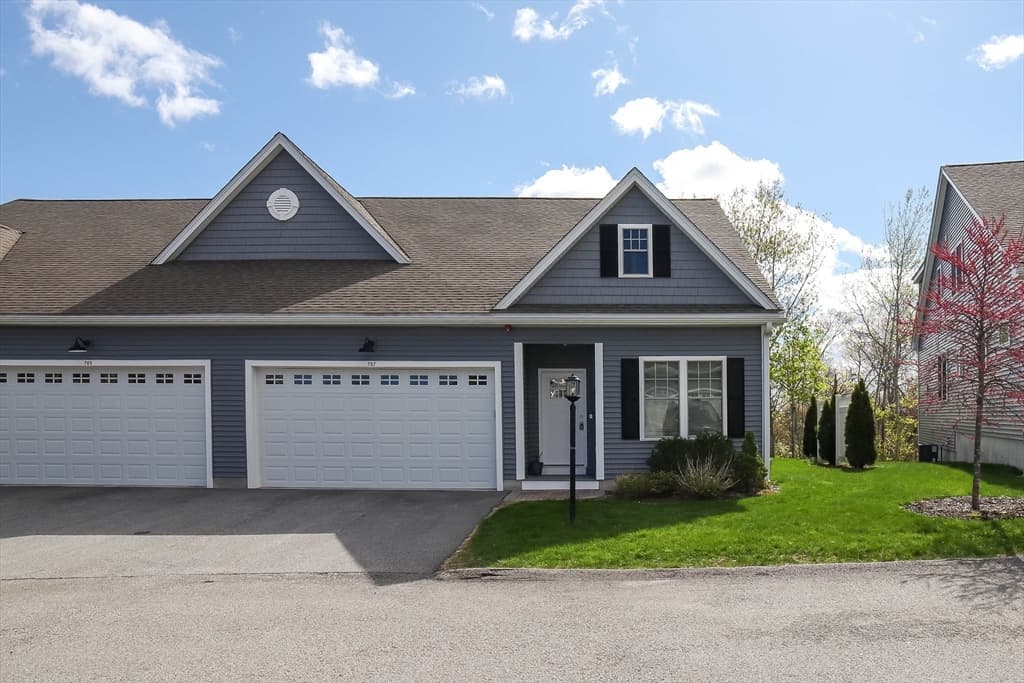 707 Southwood Ln # 707, Clinton MA 01510