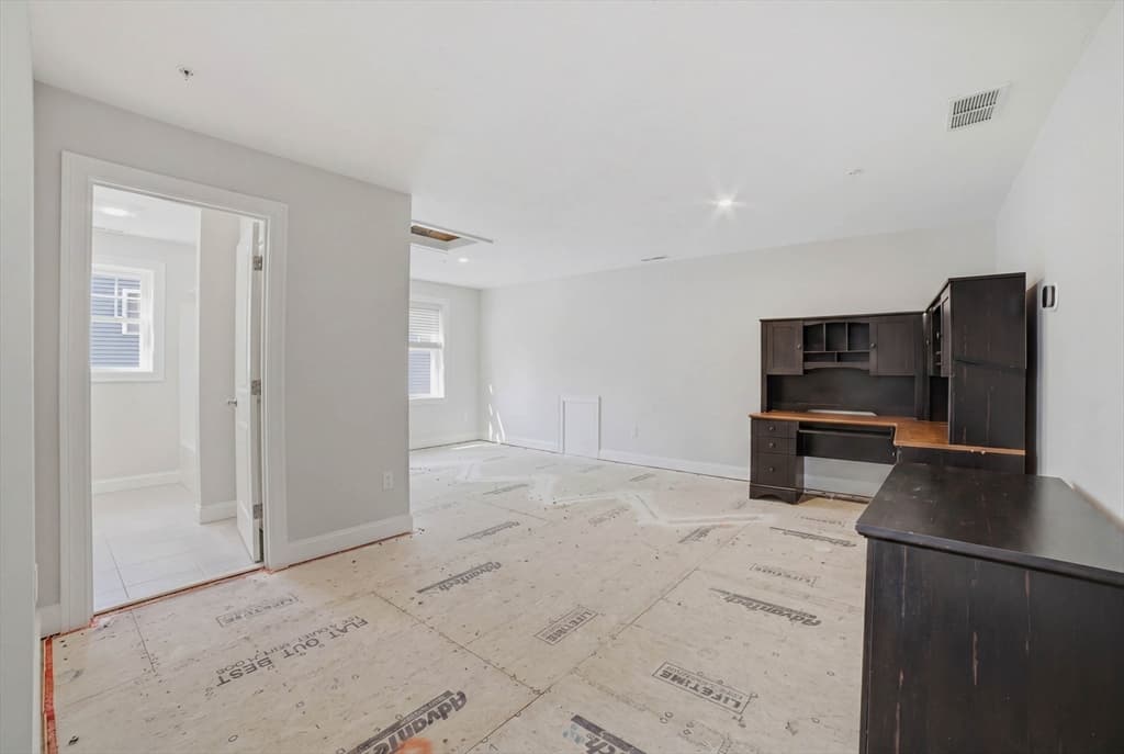 707 Southwood Ln # 707, Clinton MA 01510 photo 21