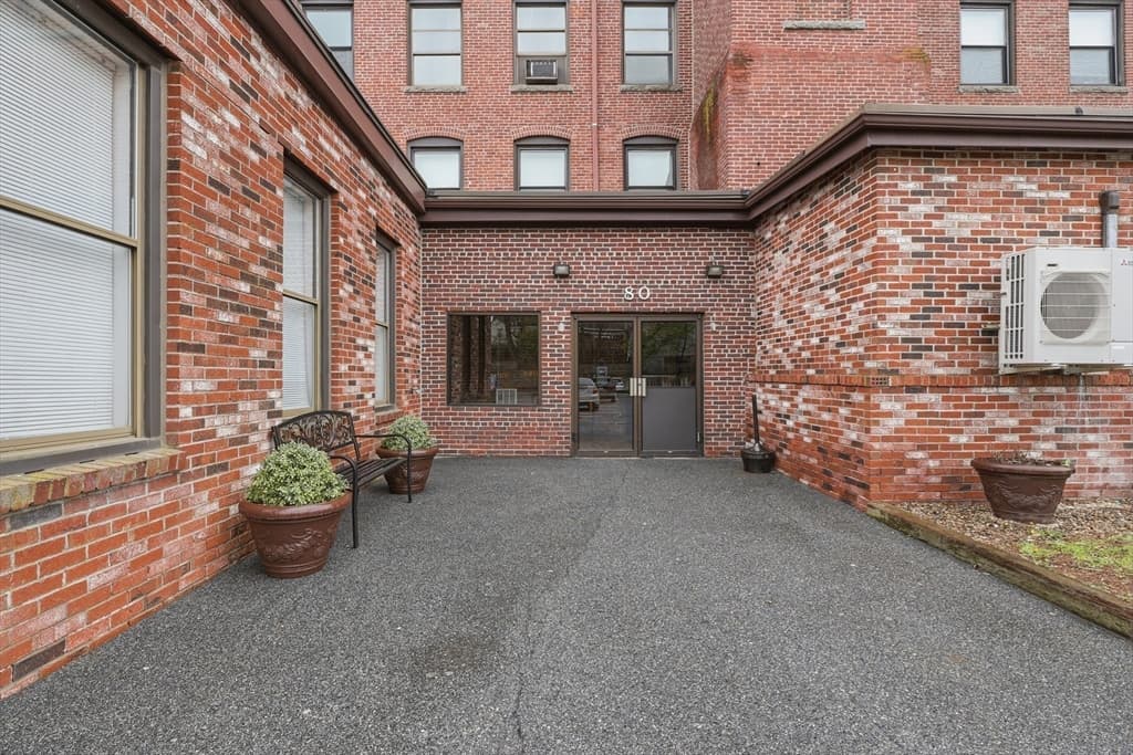 80 Foster Street # 504, Peabody MA 01960 photo 3