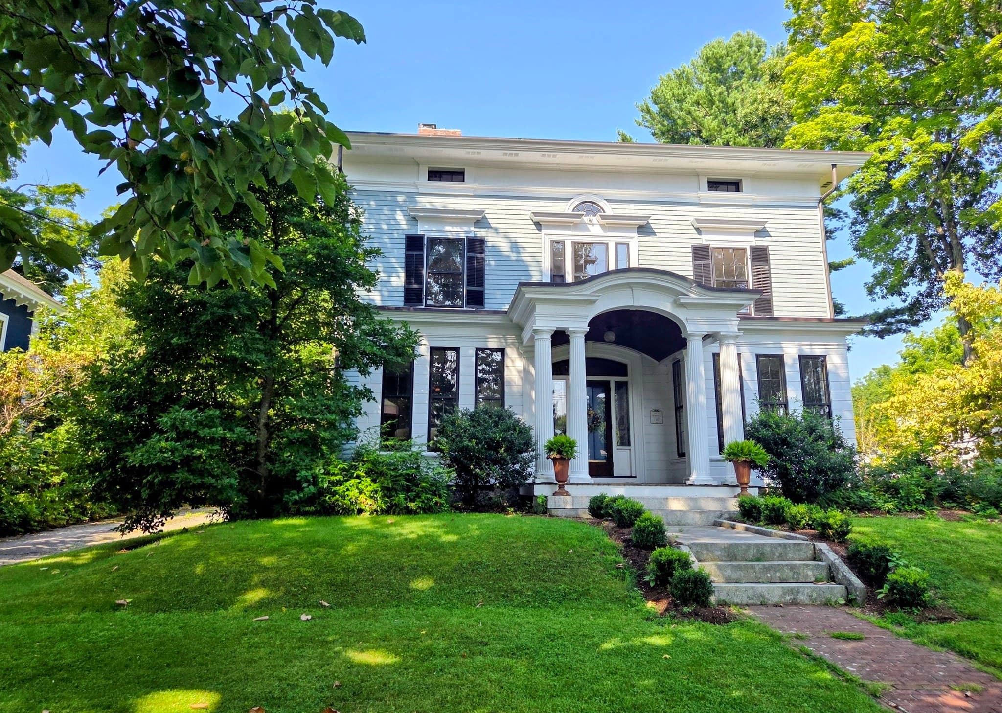 Single Family Residence at 14 South St, Grafton MA 01519, photo 2 of 42