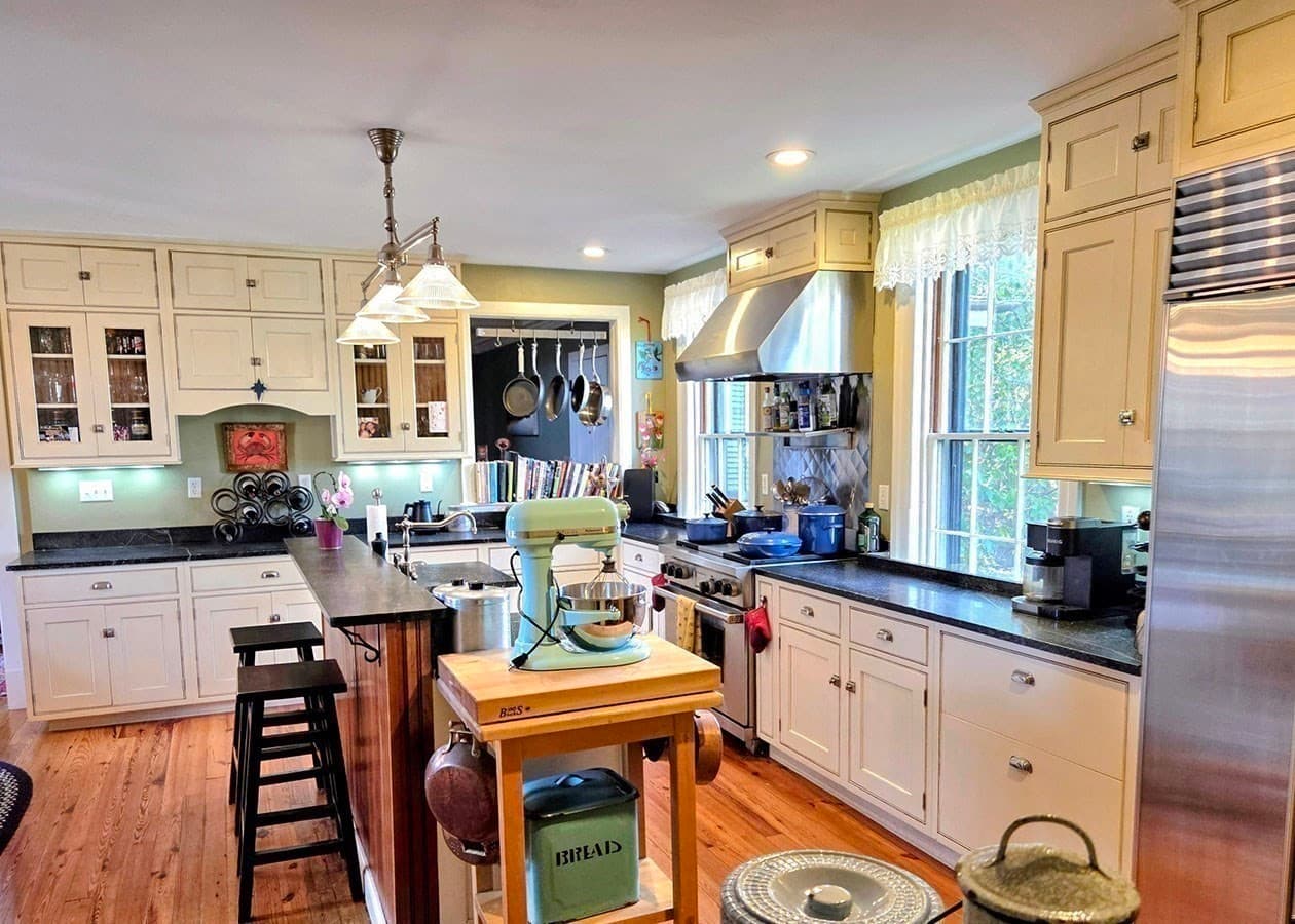 Single Family Residence at 14 South St, Grafton MA 01519, photo 17 of 42