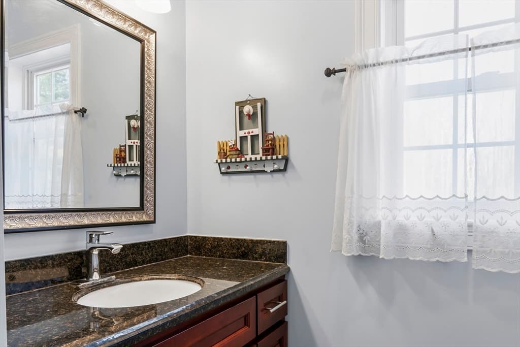 221 Chestnut St, Abington MA 02351 photo 14