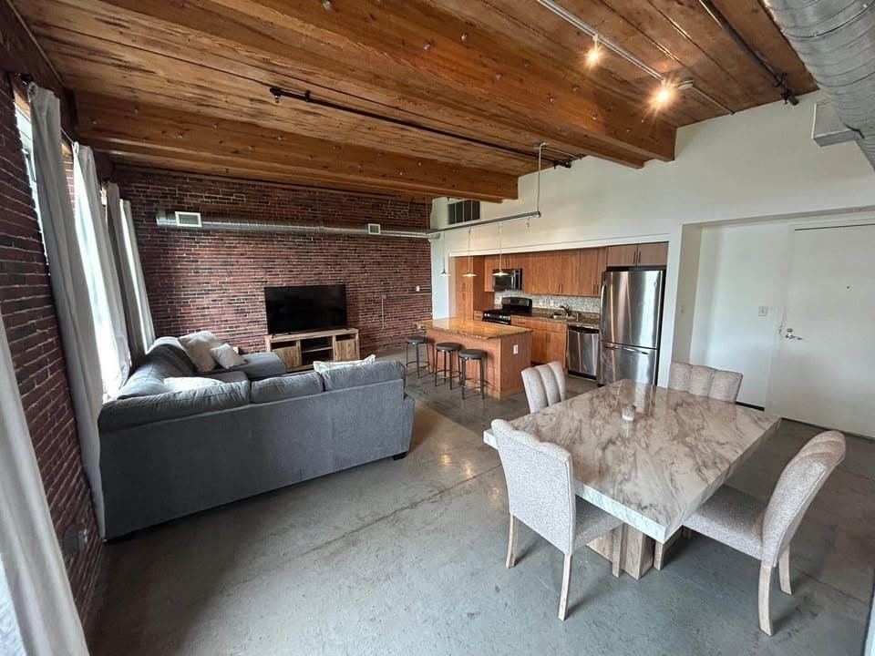 130 John # 213, Lowell MA 01852 photo 14