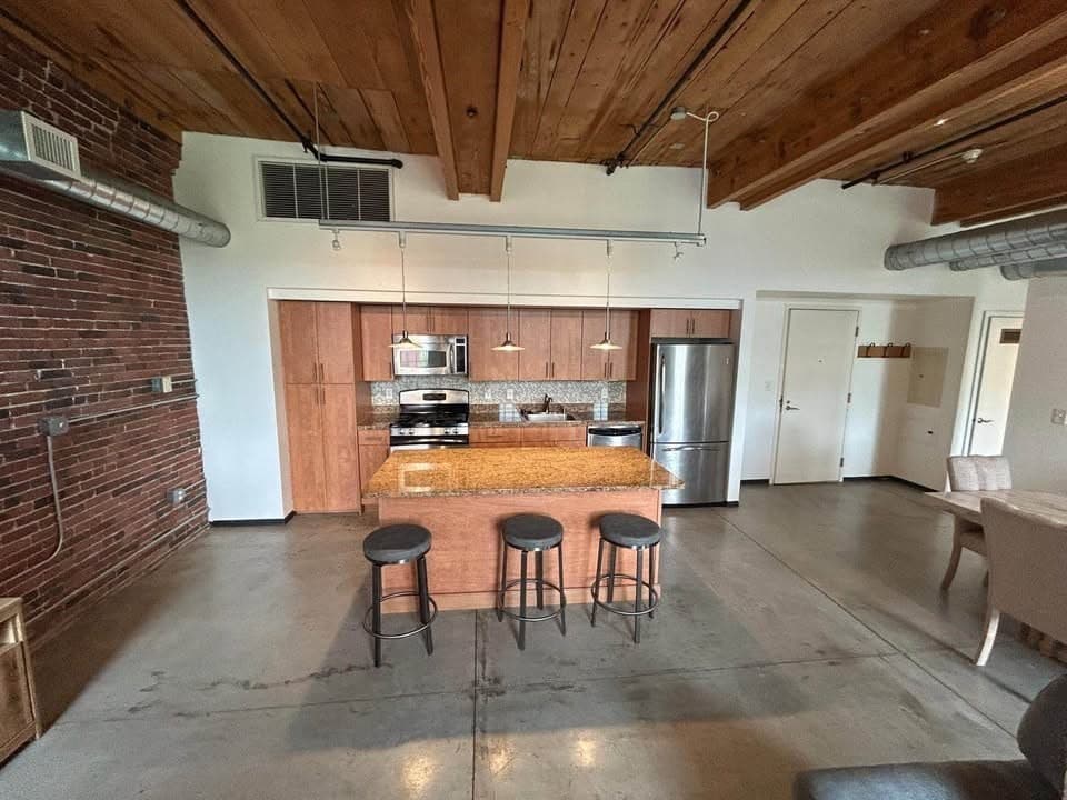 130 John # 213, Lowell MA 01852 photo 15