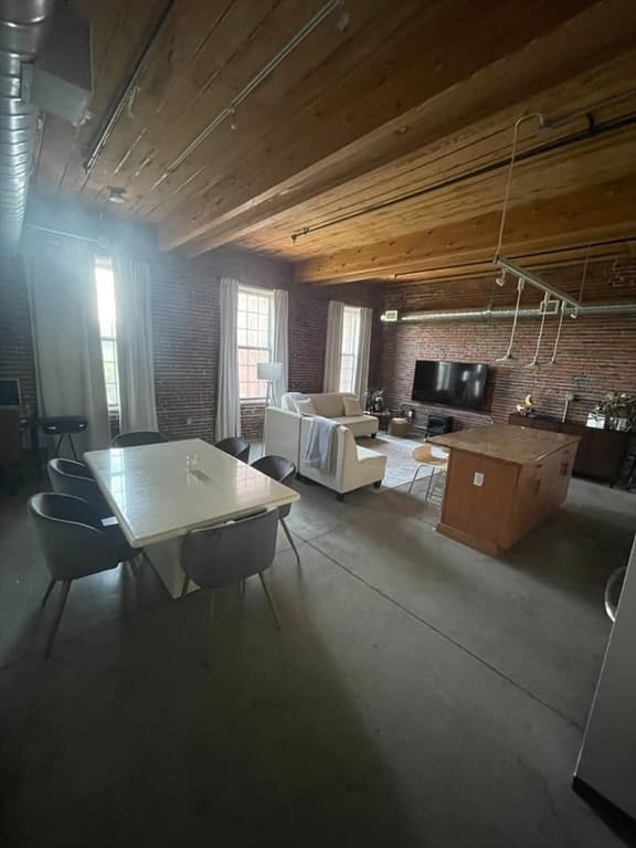 130 John # 213, Lowell MA 01852 photo 4