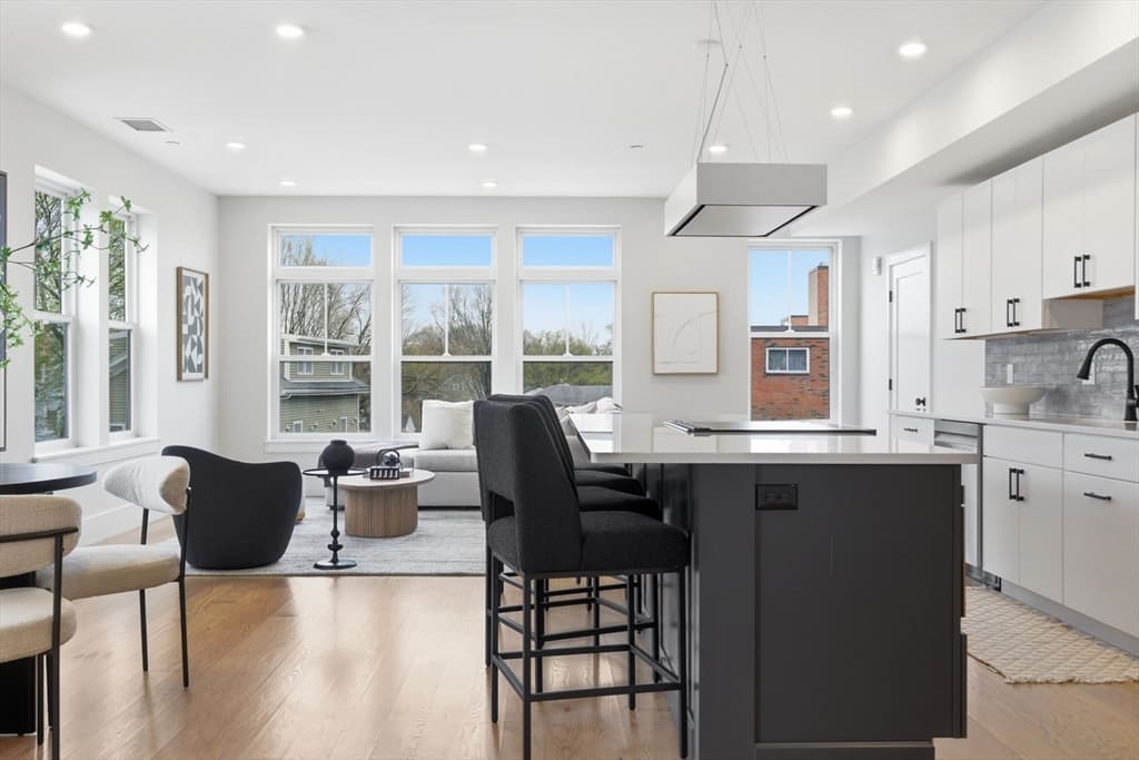 Condominium at 421 High St # 309, Medford MA 02155, Medford, photo 2 of 27