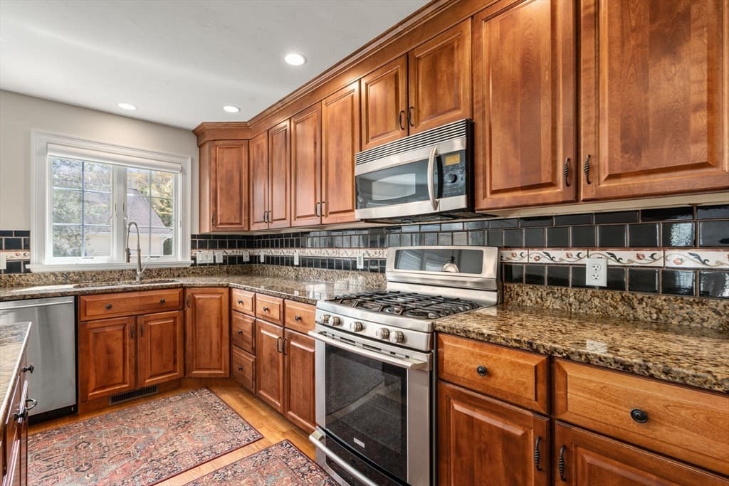 3 Summerland Way # 3, Worcester MA 01609 photo 8