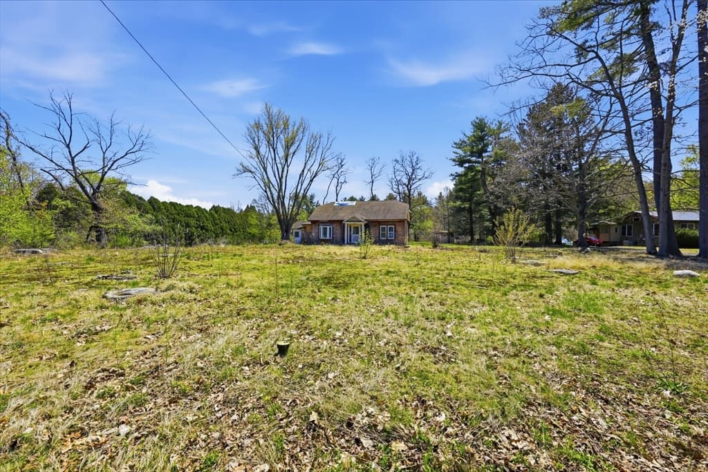 1024 Westhampton Rd, Northampton MA 01062 photo 3