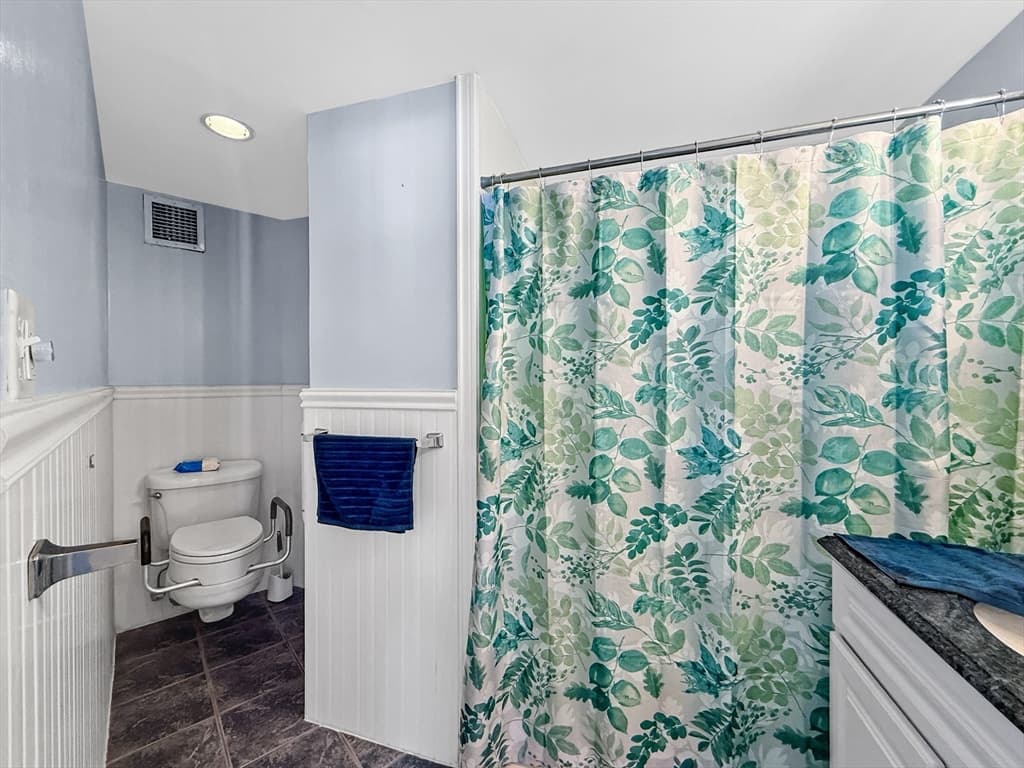 300 Lynn Shore Dr # 203, Lynn MA 01902 photo 26