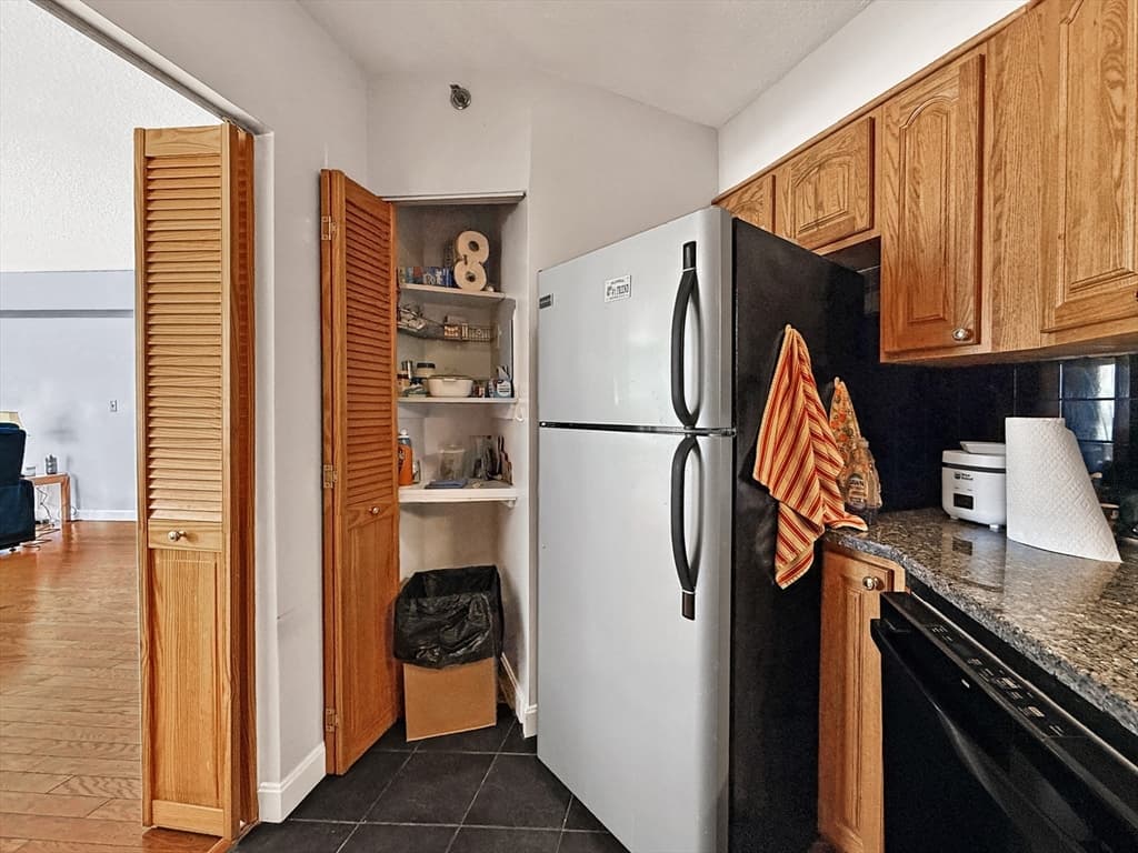 300 Lynn Shore Dr # 203, Lynn MA 01902 photo 22