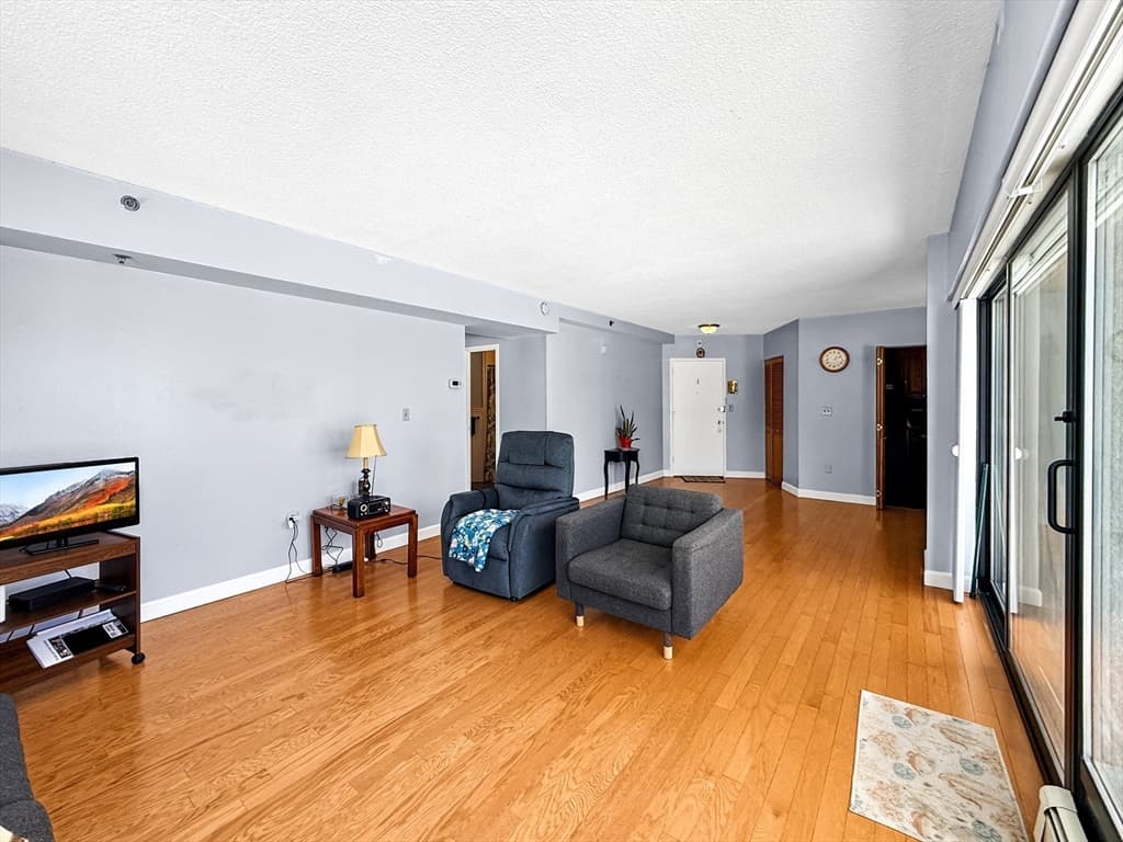 300 Lynn Shore Dr # 203, Lynn MA 01902 photo 9