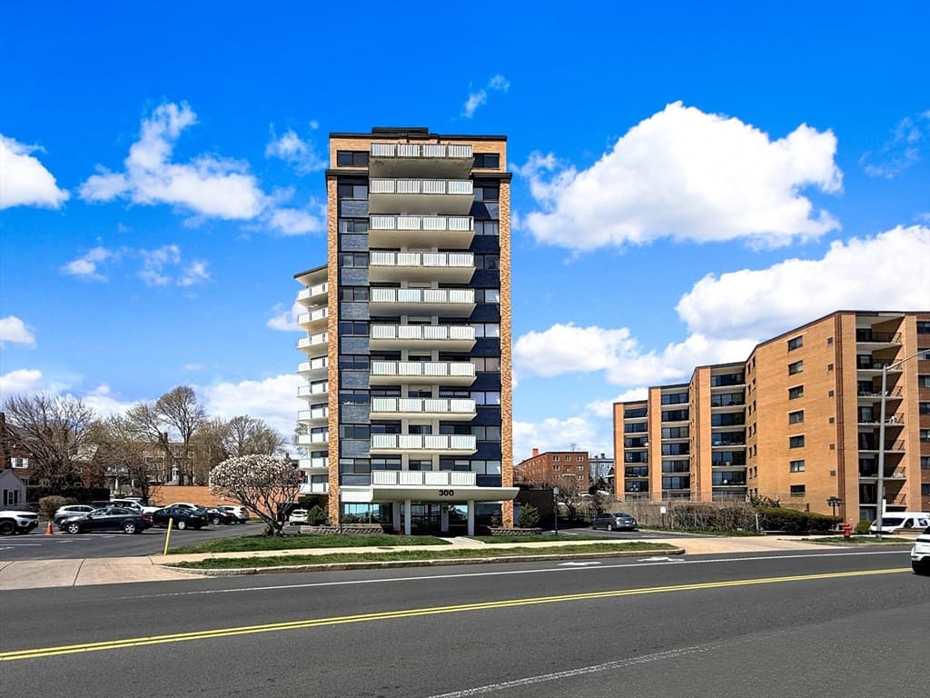300 Lynn Shore Dr # 203, Lynn MA 01902 photo 37