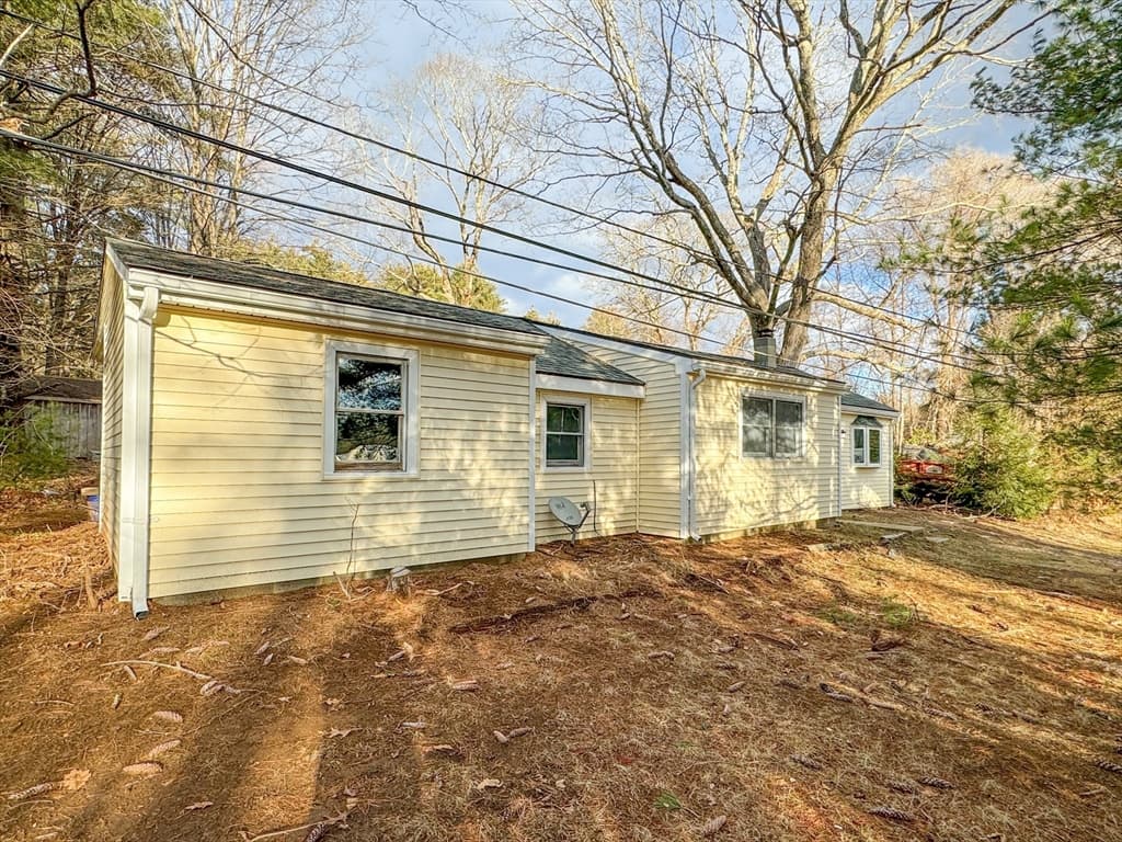 Mobile Home at 16 School House Cross Rd, Brookfield MA 01506, Brookfield, photo 34 of 39