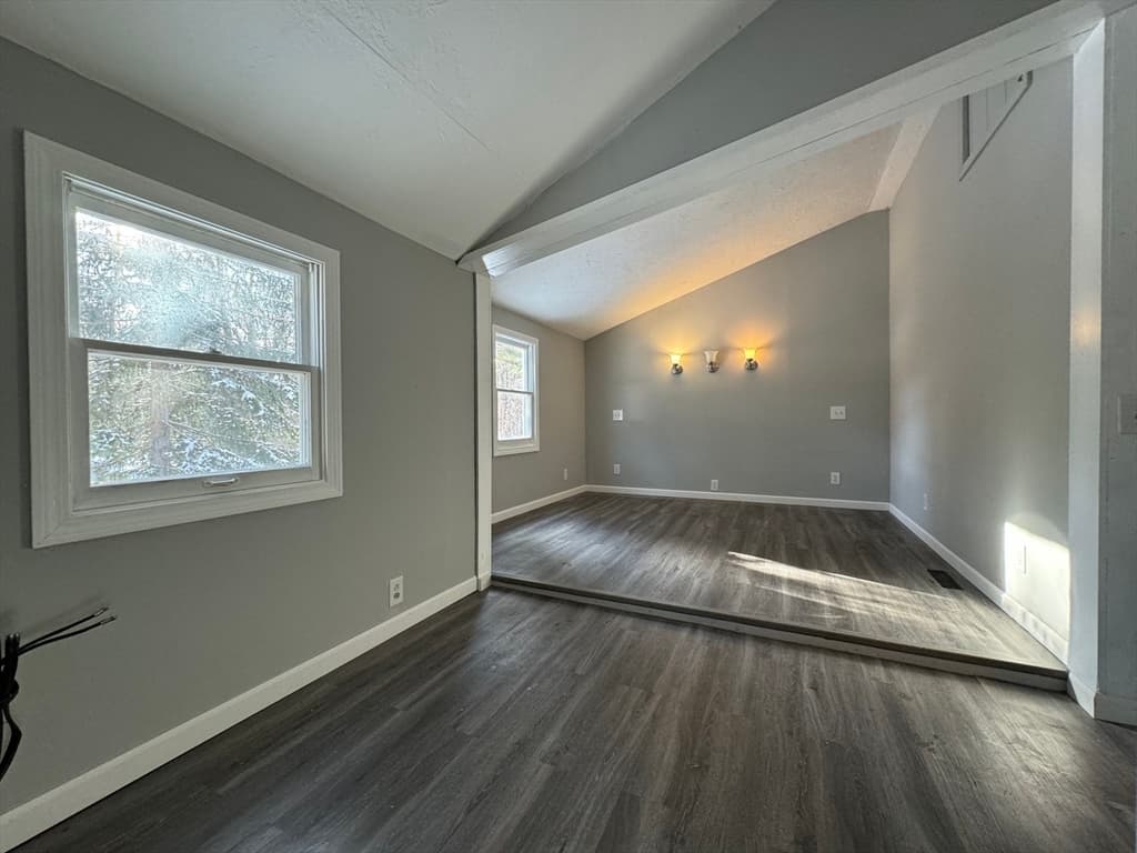 Mobile Home at 16 School House Cross Rd, Brookfield MA 01506, Brookfield, photo 11 of 39
