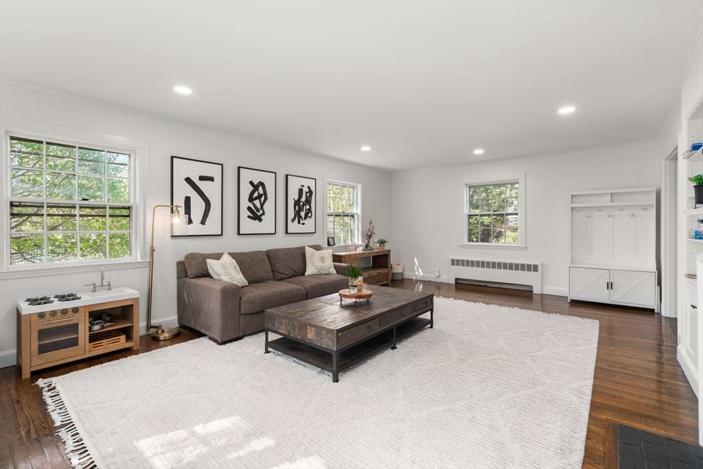 633 Boston Post Rd, Weston MA 02493 photo 7