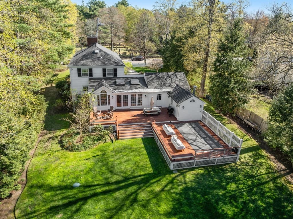 633 Boston Post Rd, Weston MA 02493 photo 3