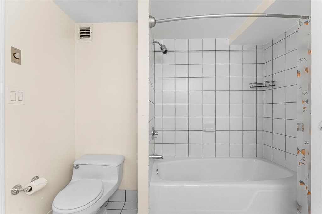 Condominium at 170 Tremont St # 1501, Boston MA 02111, photo 13 of 25