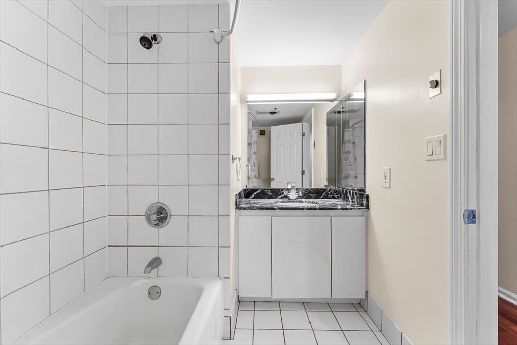 Condominium at 170 Tremont St # 1501, Boston MA 02111, photo 17 of 25