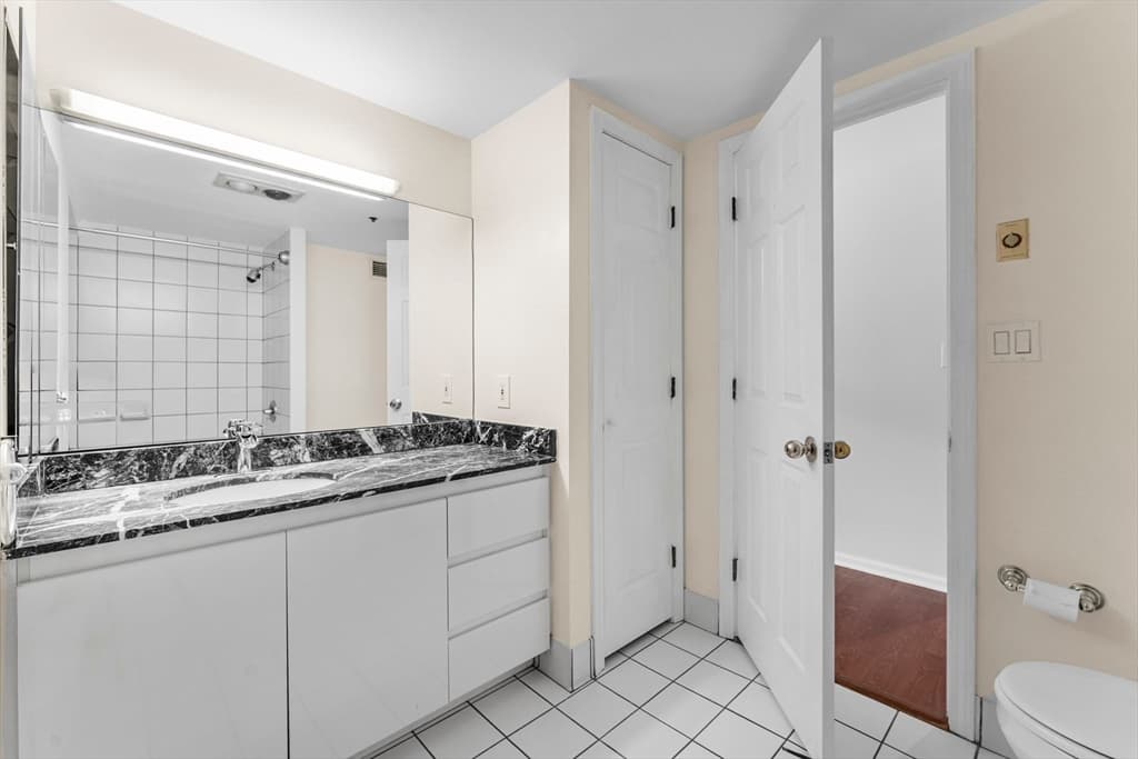 Condominium at 170 Tremont St # 1501, Boston MA 02111, photo 12 of 25