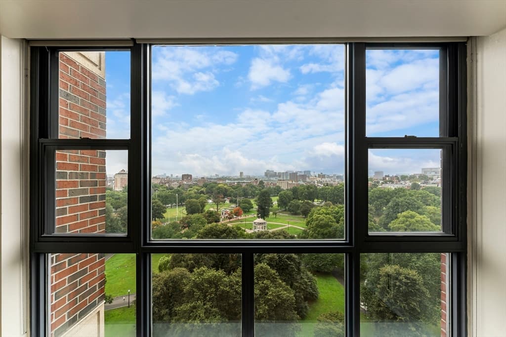 Condominium at 170 Tremont St # 1501, Boston MA 02111, photo 4 of 25