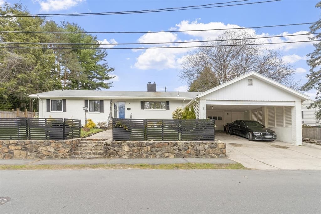 Single Family Residence at 82 Cornell Rd, Marblehead MA 01945, Marblehead, photo 3 of 42