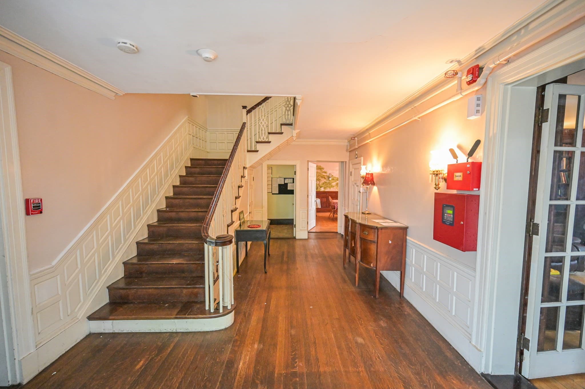 Single Family Residence at 54 Nahant St, Lynn MA 01902, photo 3 of 32