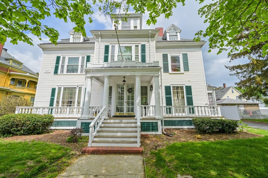 54 Nahant St, Lynn MA 01902