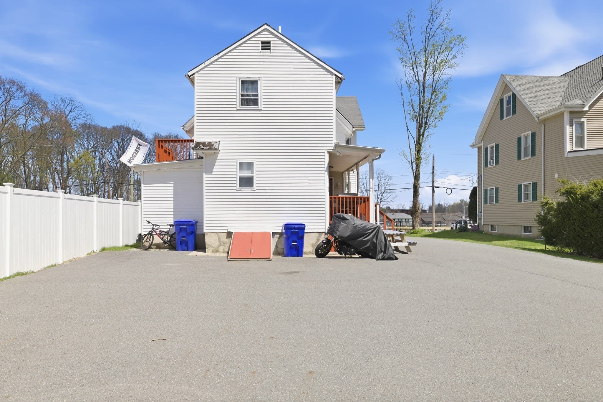 Multi Family at 10 Oak Avenue, Taunton MA 02780, photo 5 of 14