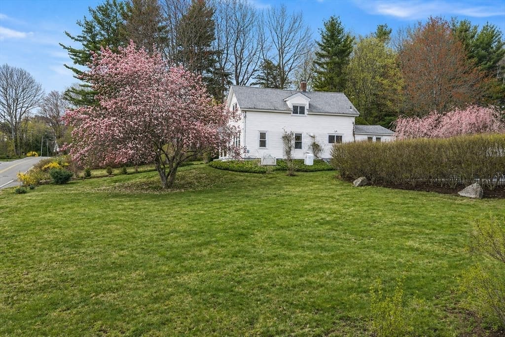 Single Family Residence at 85 Bailey Rd, Holden MA 01520, photo 36 of 42