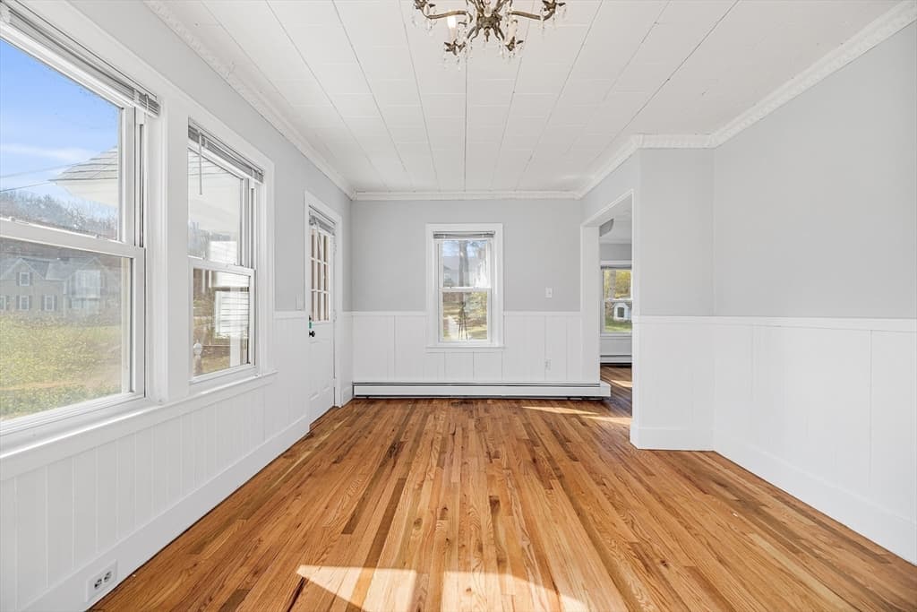Single Family Residence at 85 Bailey Rd, Holden MA 01520, photo 14 of 42