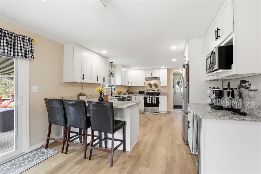 Single Family Residence at 18 Trifiro Rd, Billerica MA 01821, photo 16 of 42
