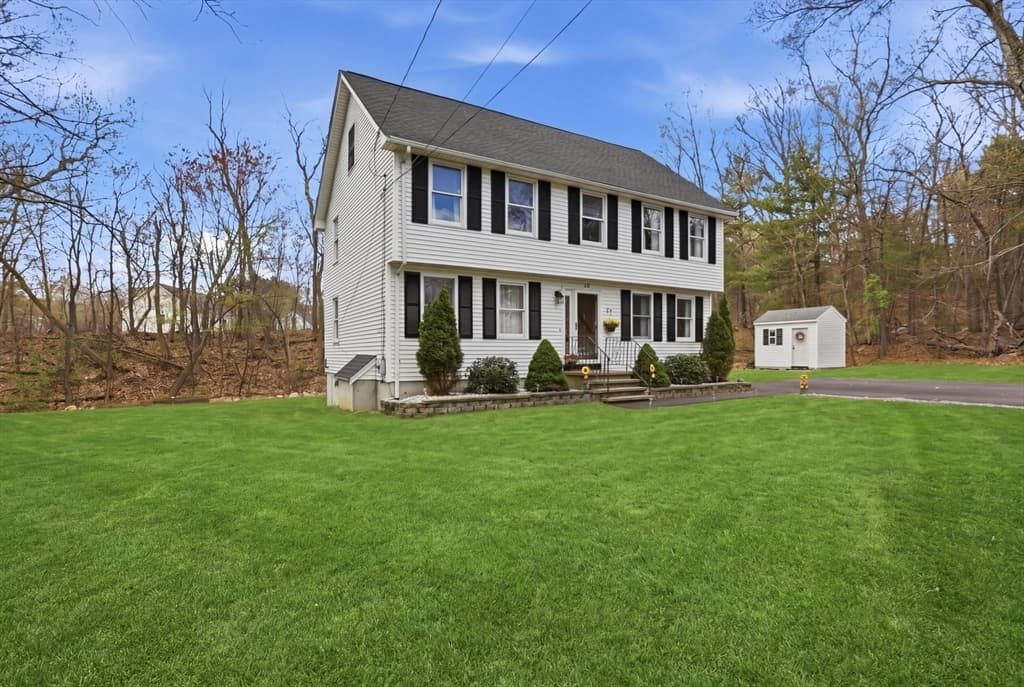 Single Family Residence at 18 Trifiro Rd, Billerica MA 01821, photo 3 of 42