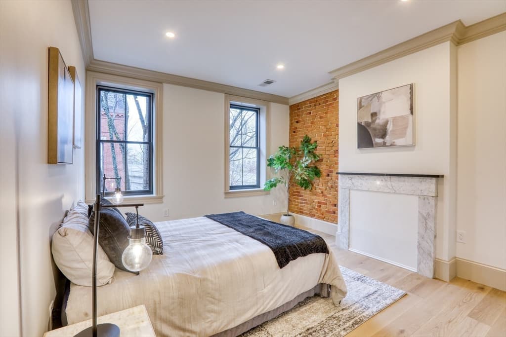 16 Chestnut Street, Boston MA 02129 photo 21