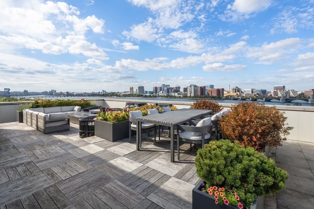 Condominium at 100 Beacon Street, Boston MA 02116, Boston, photo 2 of 41