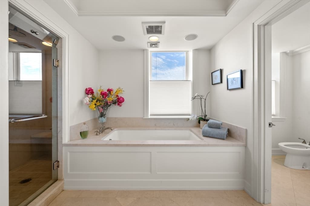 Condominium at 100 Beacon Street, Boston MA 02116, Boston, photo 22 of 41