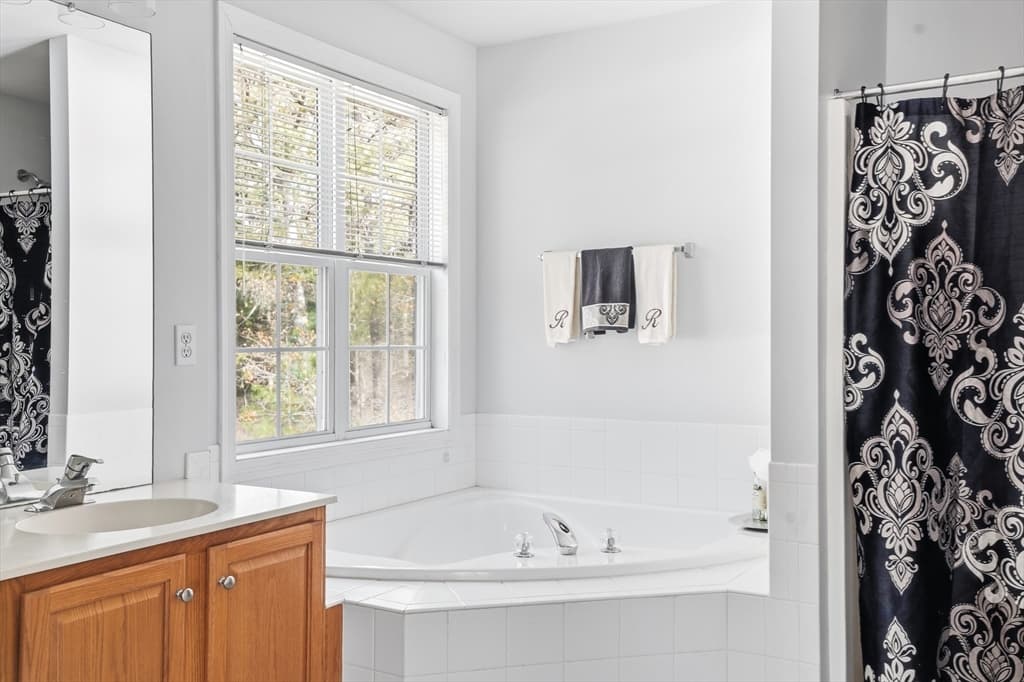 Single Family Residence at 671 Lunns Way, Plymouth MA 02360, Plymouth, photo 37 of 40