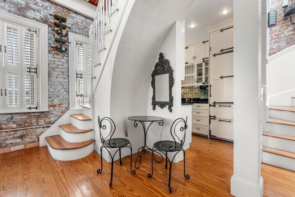 Condominium at 49 Grove St, Boston MA 02114, photo 5 of 22
