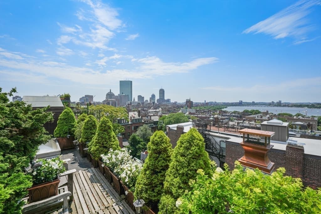 Condominium at 49 Grove St, Boston MA 02114, photo 20 of 22
