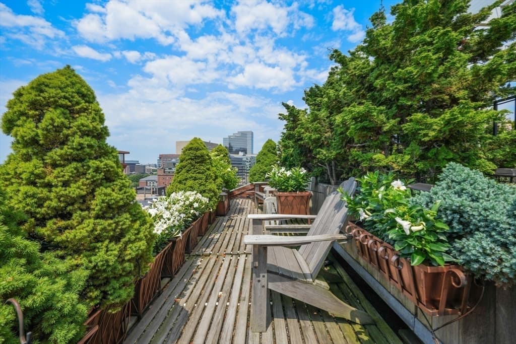 Condominium at 49 Grove St, Boston MA 02114, photo 19 of 22