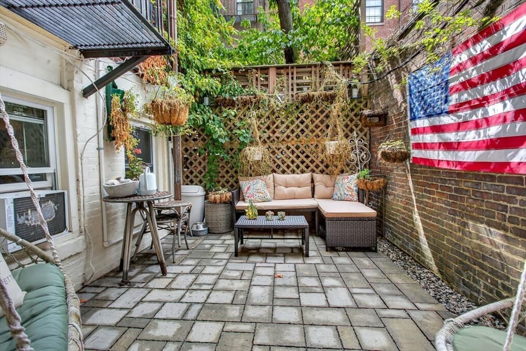 130 Myrtle St, Boston MA 02114 photo 10