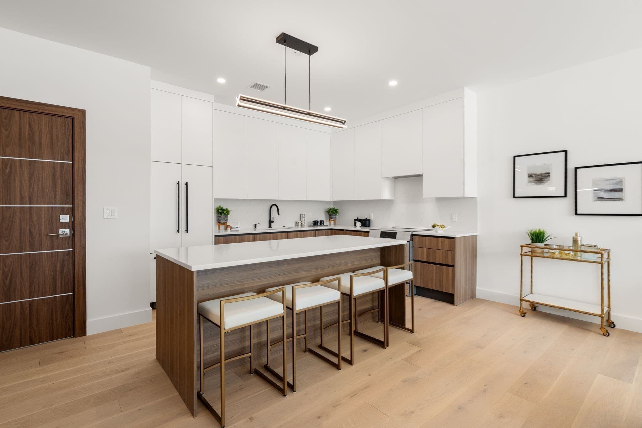 Condominium at 16 Stearns Rd. # 203, Wellesley MA 02482, photo 5 of 19