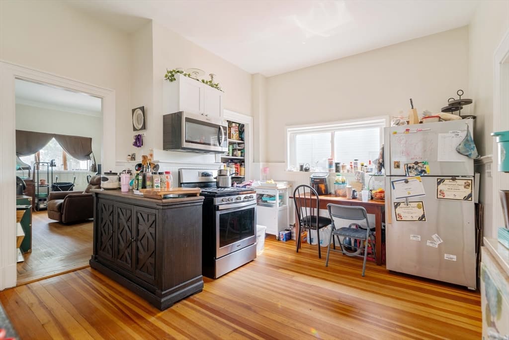 3 Family at 7 Carmel Street, Chelsea MA 02150, Chelsea, photo 10 of 24