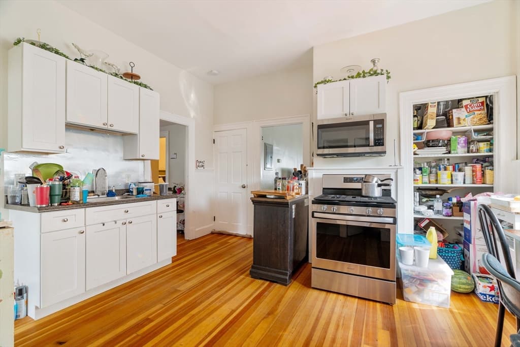 3 Family at 7 Carmel Street, Chelsea MA 02150, Chelsea, photo 11 of 24