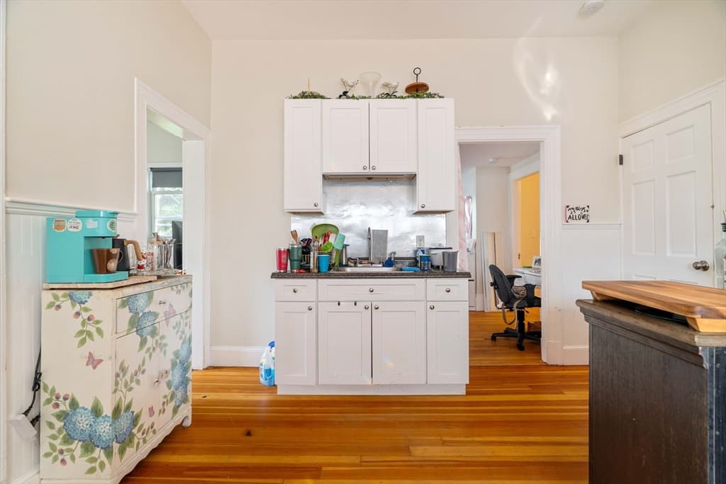 3 Family at 7 Carmel Street, Chelsea MA 02150, Chelsea, photo 8 of 24