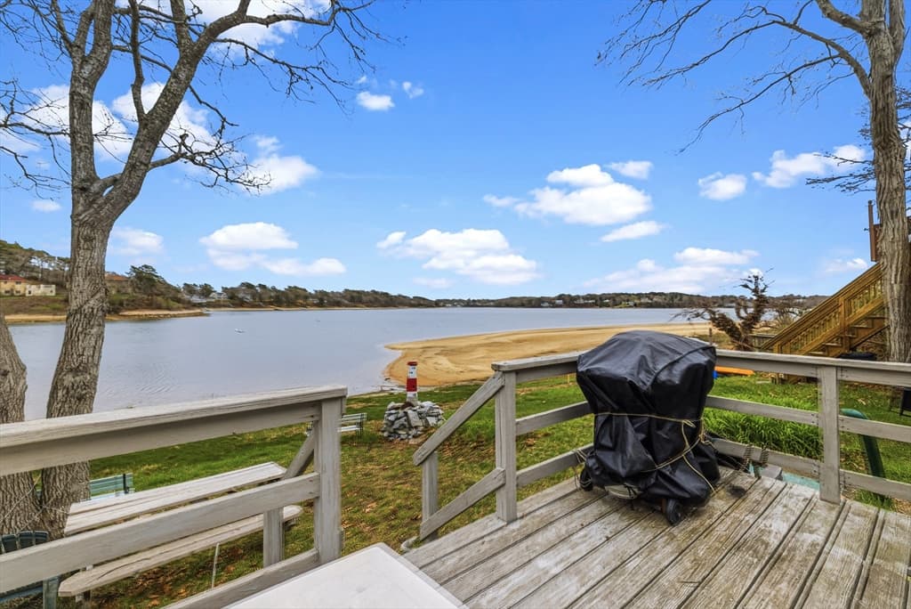 Condominium at 9F Hideaway Rd # 11, Bourne MA 02532, photo 12 of 24