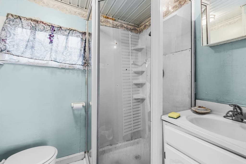 Condominium at 9F Hideaway Rd # 11, Bourne MA 02532, photo 7 of 24