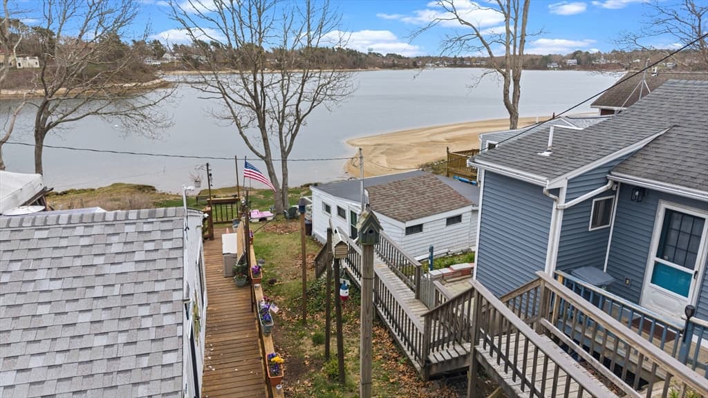 Condominium at 9F Hideaway Rd # 11, Bourne MA 02532, photo 18 of 24