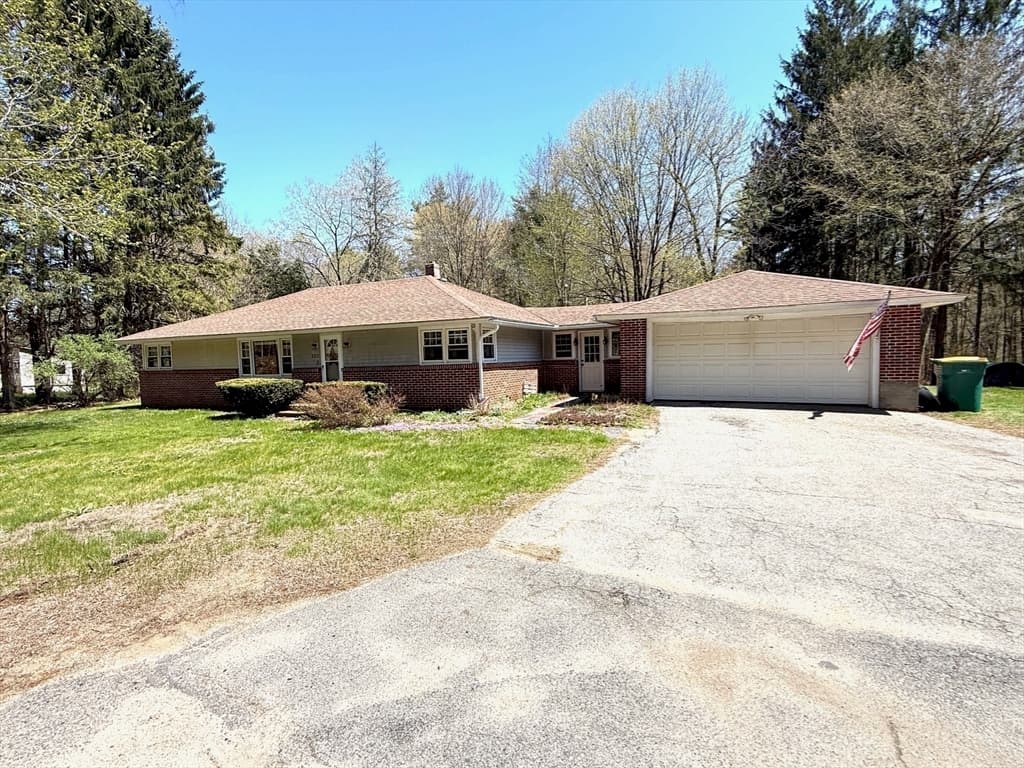 Single Family Residence at 223 S Barre Rd, Barre MA 01005, Barre, photo 3 of 35