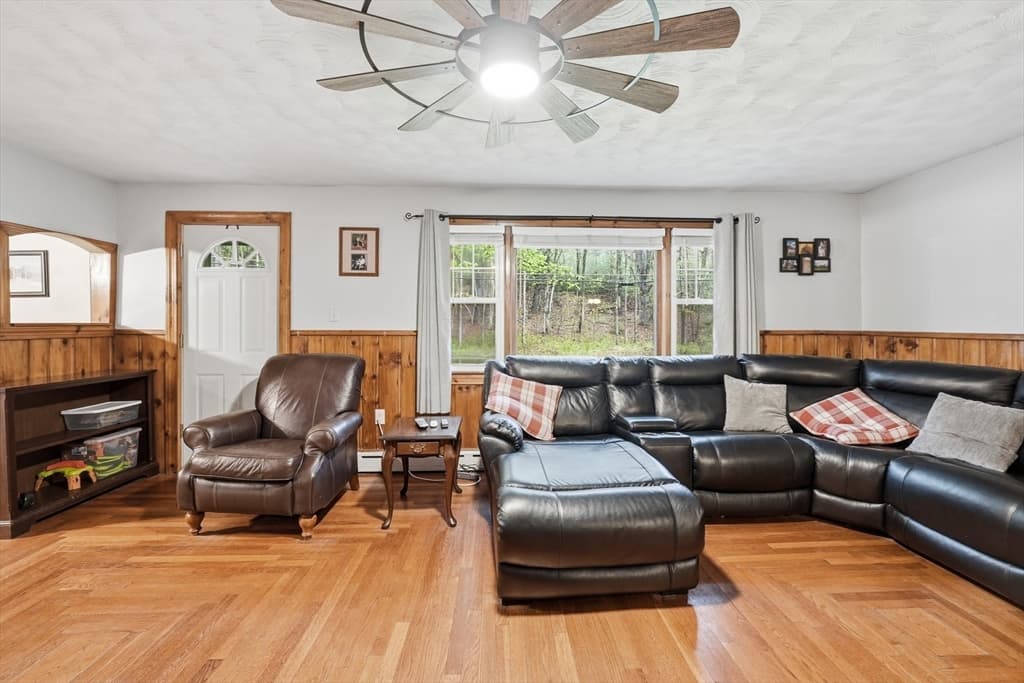 Single Family Residence at 223 S Barre Rd, Barre MA 01005, Barre, photo 14 of 35
